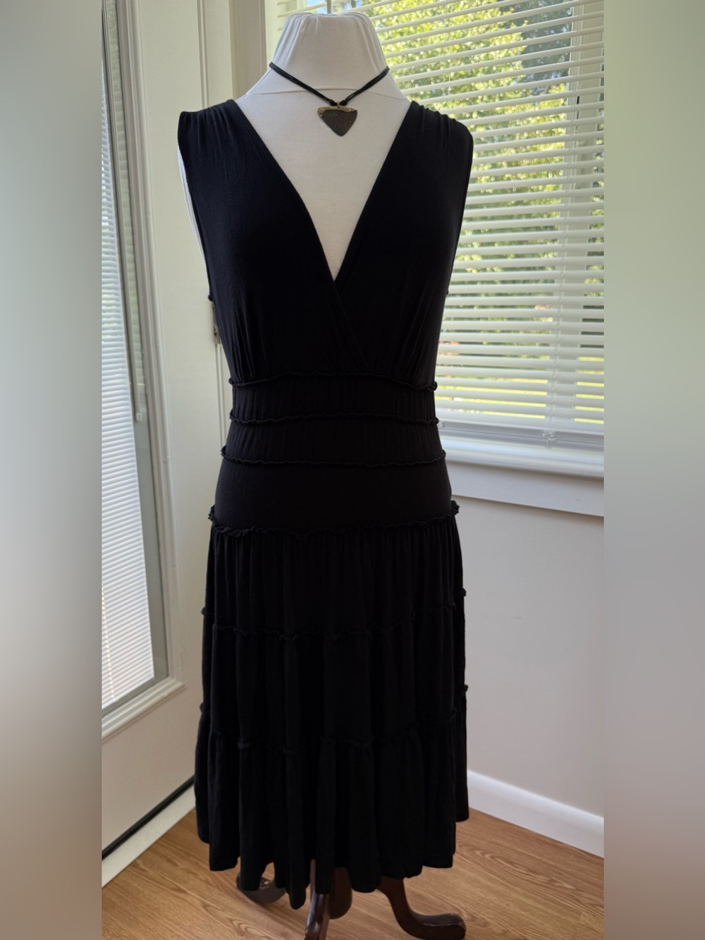 Sangria Black Sleeveless V-Neck Dress